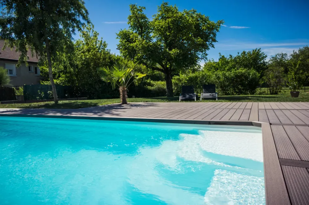Création de piscine enterrée à TONNAY-CHARENTE